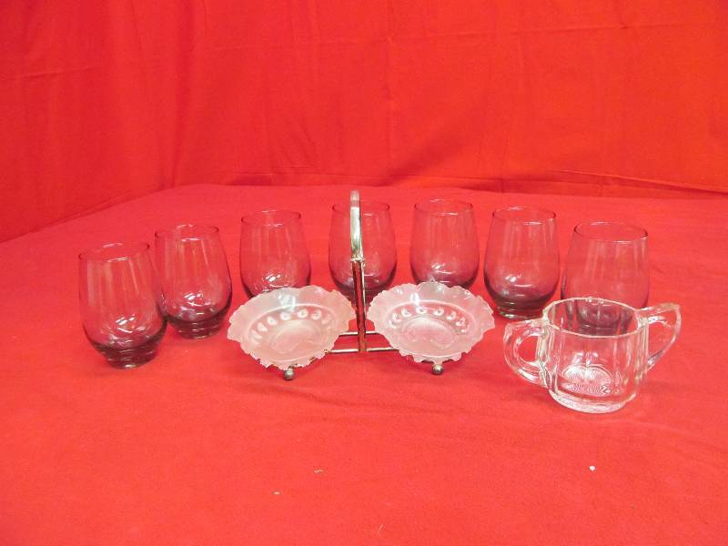 lot 36 image: Vintage Handled Serving Tray with 2 Frosted Bowls, 7 6oz. Smoked glasses, Sugar Bowl