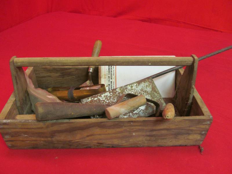 lot 46 image: Vintage Tool Box with Troubles, Drill Bit and More