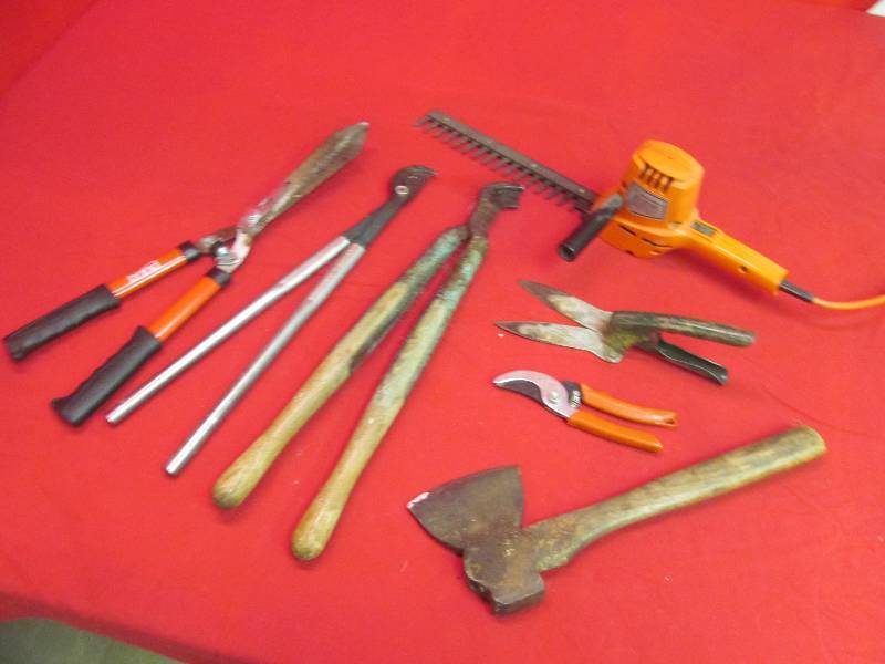 lot 49 image: Electric Hedge Trimmer, Branch Lopper (2), Shears, Hatchet