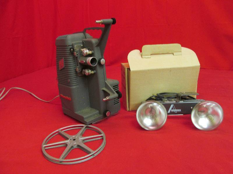 lot 54 image: Mansfield Holiday 8 mm projector, Adam 2 Light Bar