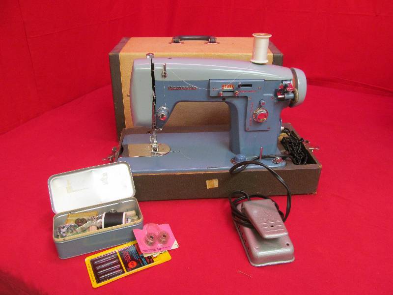 lot 66 image: Vintage Domestic Sewing Machine