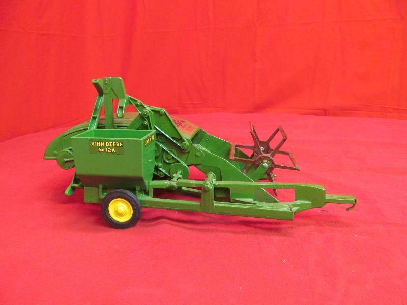 lot 77 image: John Deere Model 12A Combine