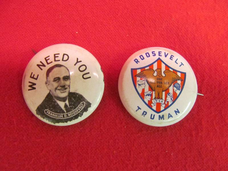 lot 79 image: 2 Vintage Campaign Buttons, RooseveltTruman