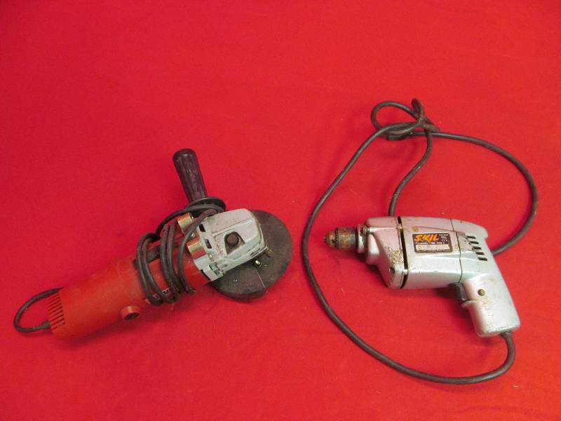 lot 132 image: Angle Grinder, Skil Drill