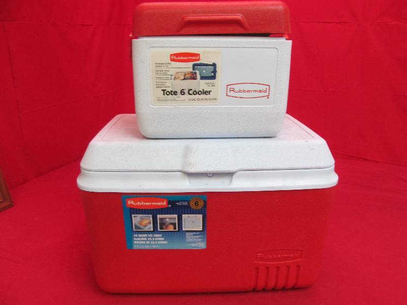 Rubbermaid 34 hot sale quart cooler