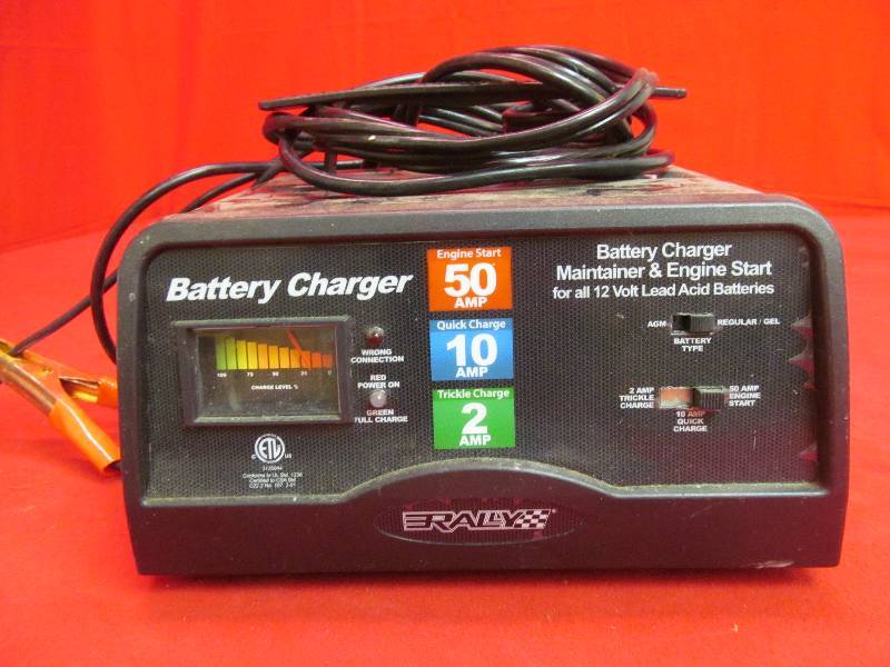 lot 171 image: Rally Battery Charger Maintainer & Engine Start