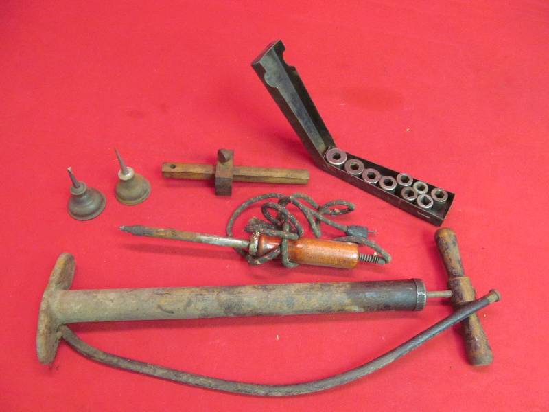 lot 187 image: Vintage Air Pump, Solder Iron, Oil Squirt Cans, Carpenters Marking gauge, Socket Set