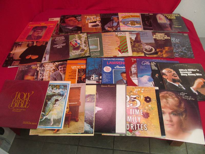 lot 205 image: Various Vintage LPs