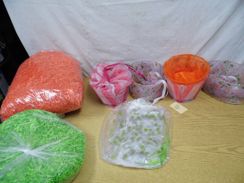 Baskets - Shredded paper