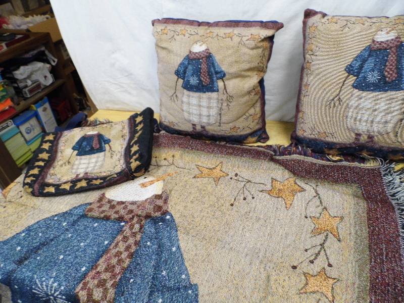 Snowman Pillows - Throw - Tote