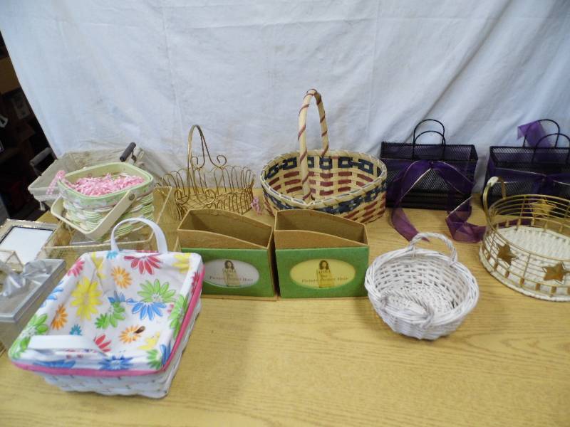 Baskets - Wreath - Tote