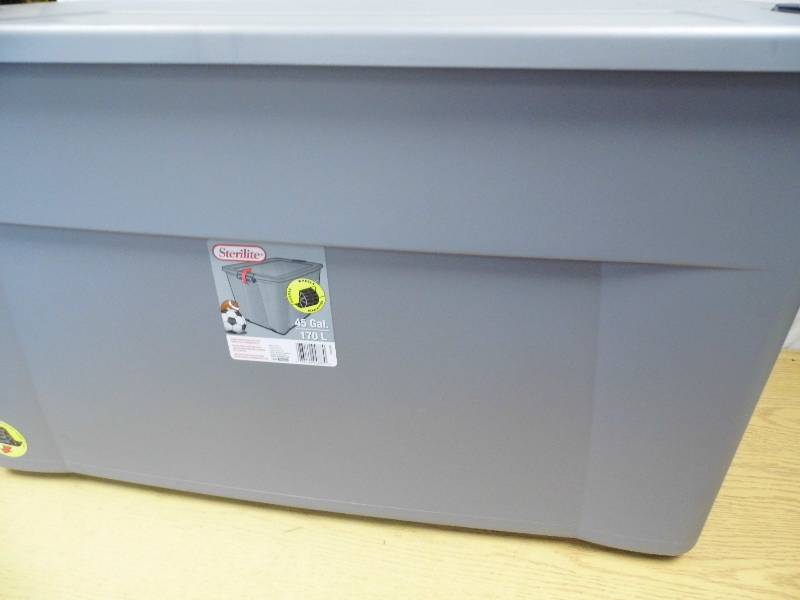 45 Gallon Tote on Wheels
