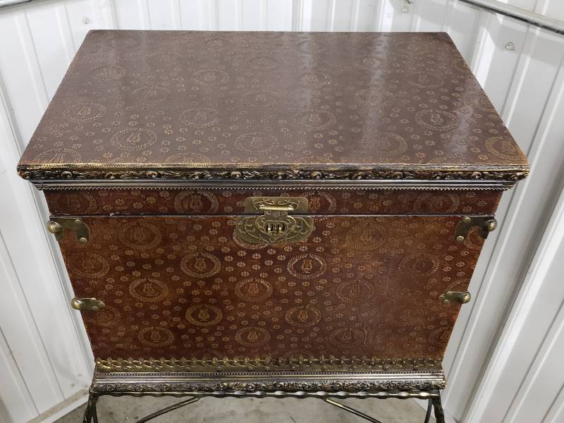 lot 15 image: Felt Lined Metal Bombay Styled Chest on Metal Stand