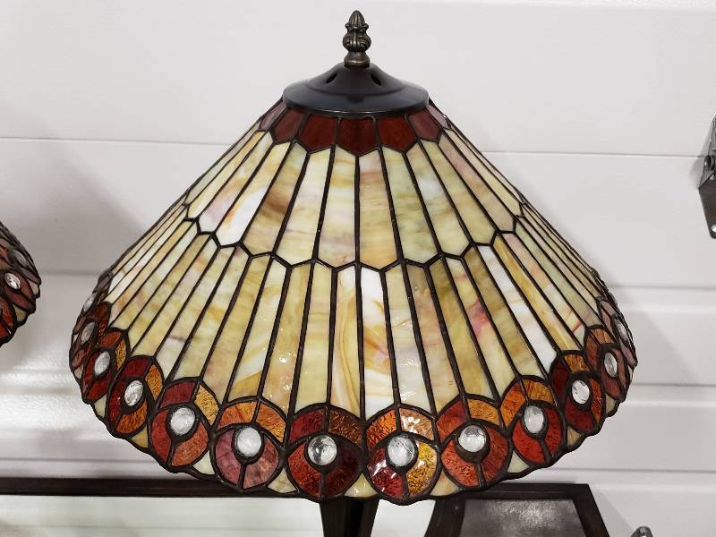 lot 113 image: (2) Beautiful Stained Glass Tiffany Style Table Lamps
