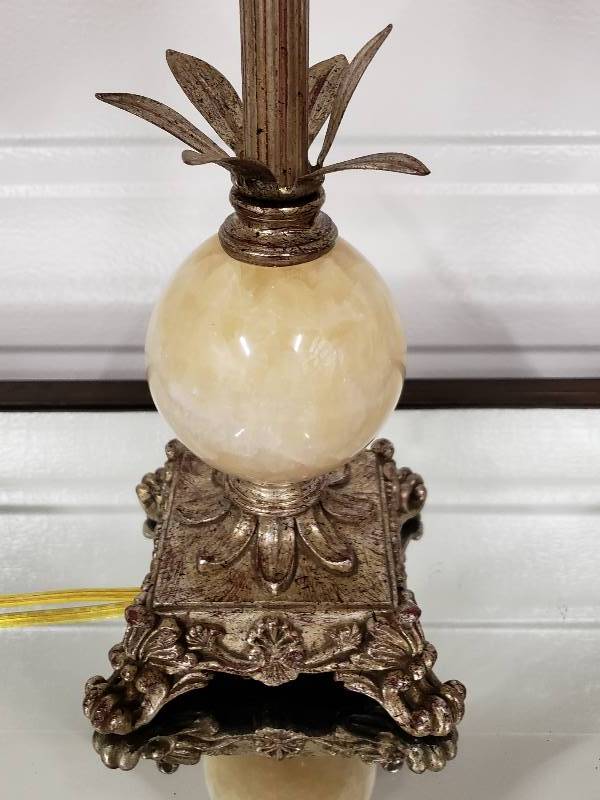 lot 126 image: Designer Accent Table Lamp