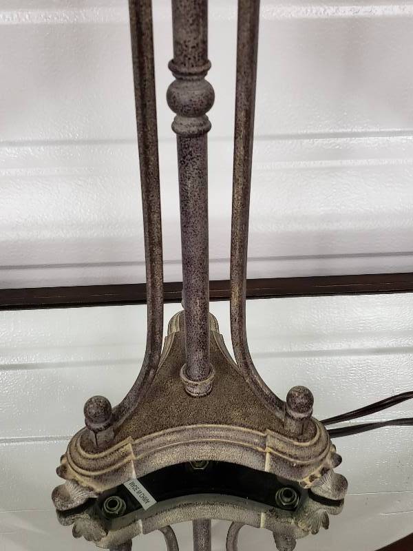 lot 127 image: Contemporary Metal Table Lamp