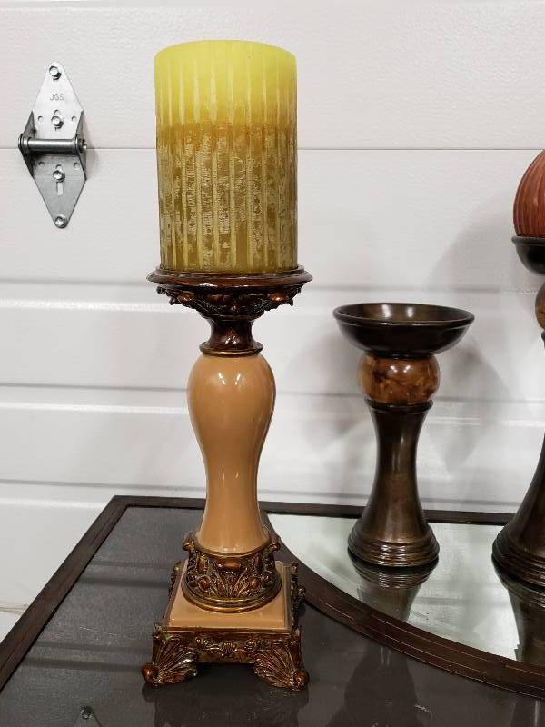 lot 163 image: Assorted Candle Stands with Candles