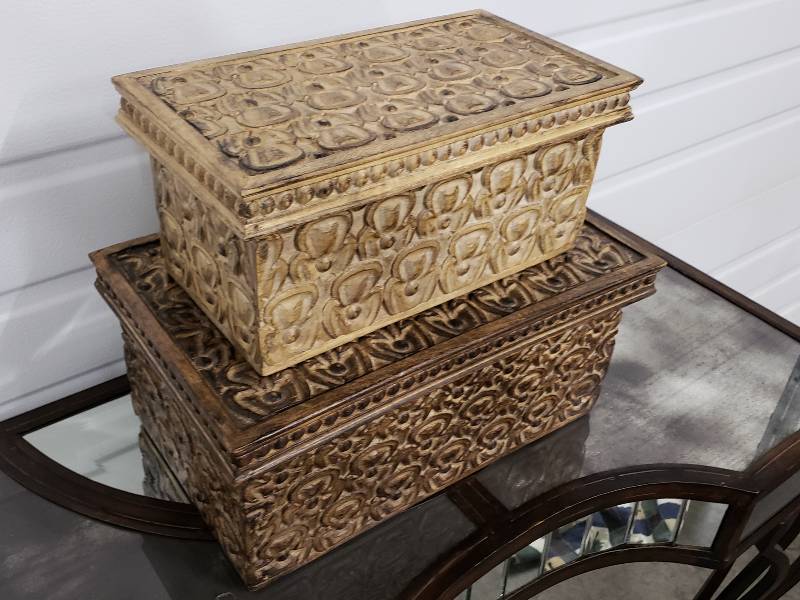 lot 171 image: (2) Lidded Wooden Treasure Boxes