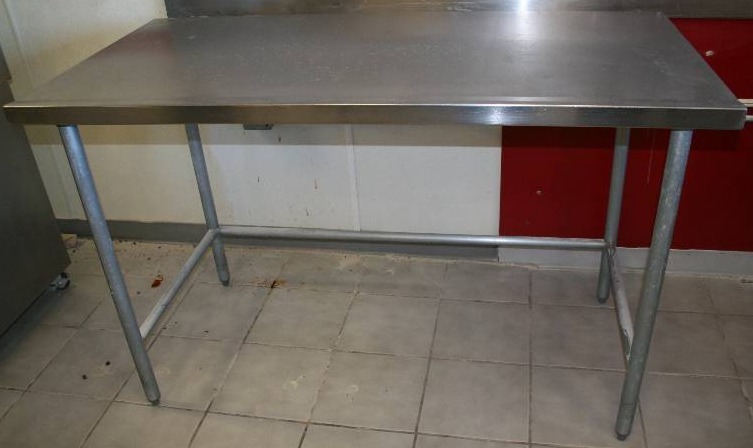 lot 6 image: Commercial Stainless Steel Table