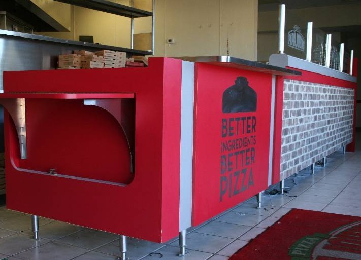 lot 19 image: Decorative Divider Wall