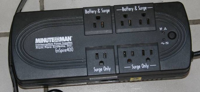 lot 21 image: Surge Protector with Battery Backup
