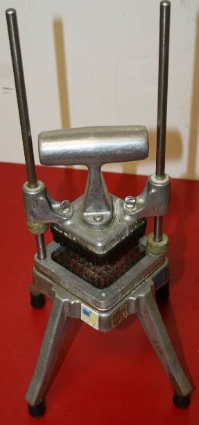lot 48 image: Industial Food Chopper