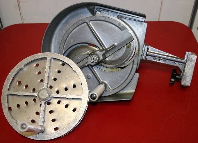 lot 73 image: Industrial Shredder or Grater