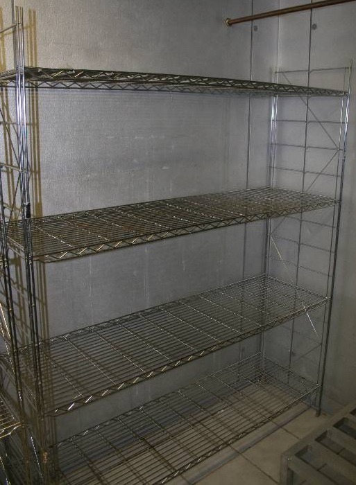 lot 77 image: Free Standing NSF Wire Shelf