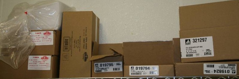 lot 98 image: To Go Order Trays and Bags