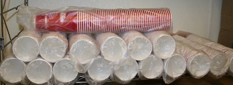 lot 99 image: Paper Cups
