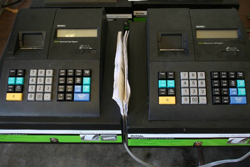 lot 161 image: Cash Registers