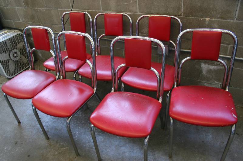 lot 165 image: Chairs