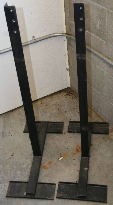 lot 170 image: Sign Posts