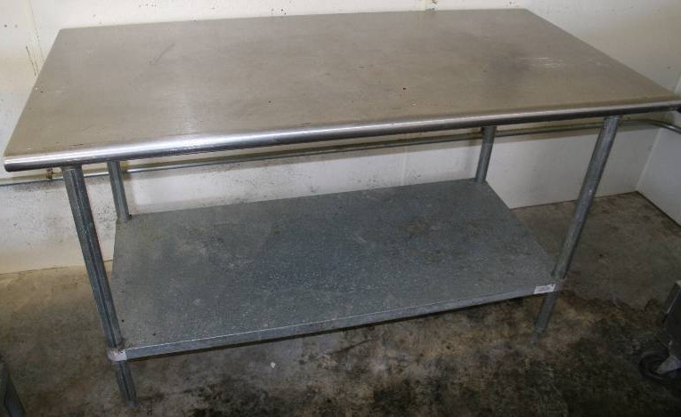lot 175 image: Commercial Stainless Steel Table