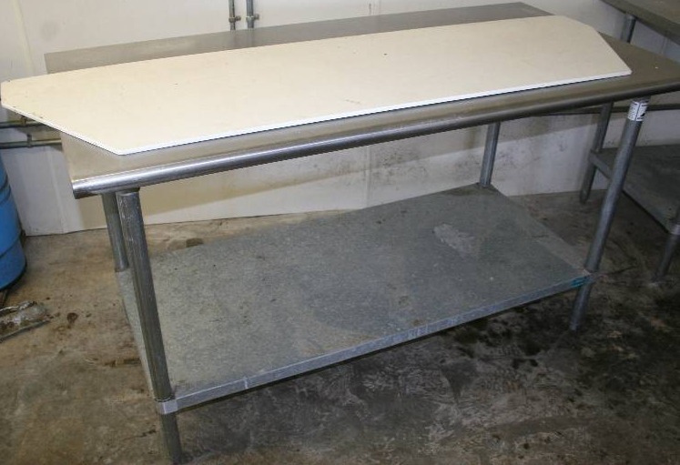 lot 176 image: Commercial Stainless Steel Table