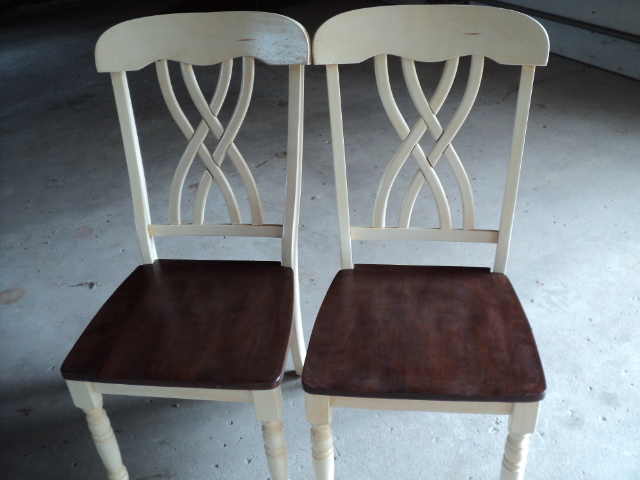 lot 4 image: matching set of 2 chairs - retail $...