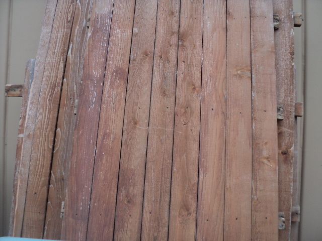 lot 39 image: 4 fence panels 2 8 tall and 2 6 t...