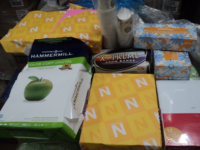 lot 77 image: copy paper, Kleenex, scratch pads, ...