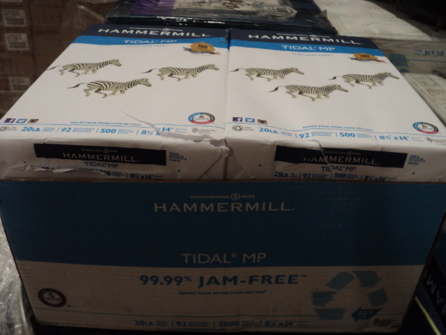 lot 89 image: 5000 sheets of Hammermill 8.5 x 14 ...