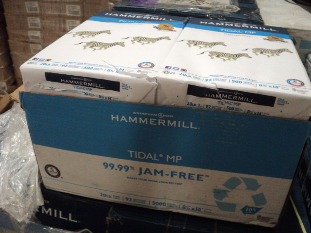 lot 90 image: 5000 sheets of Hammermill 8.5 x 14 ...