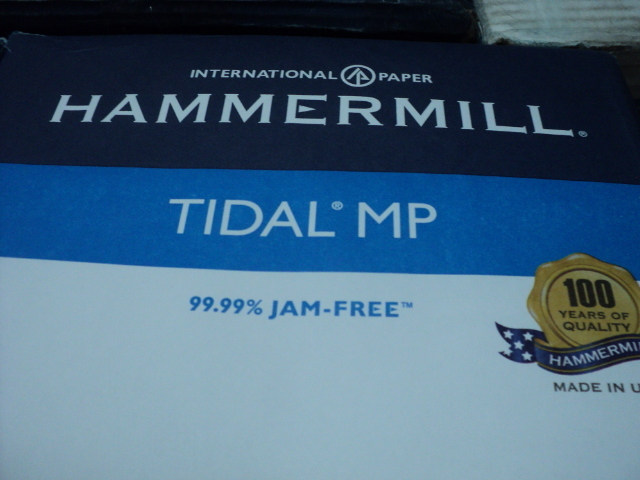 lot 92 image: 5000 sheets of Hammermill 8.5 x 14 ...