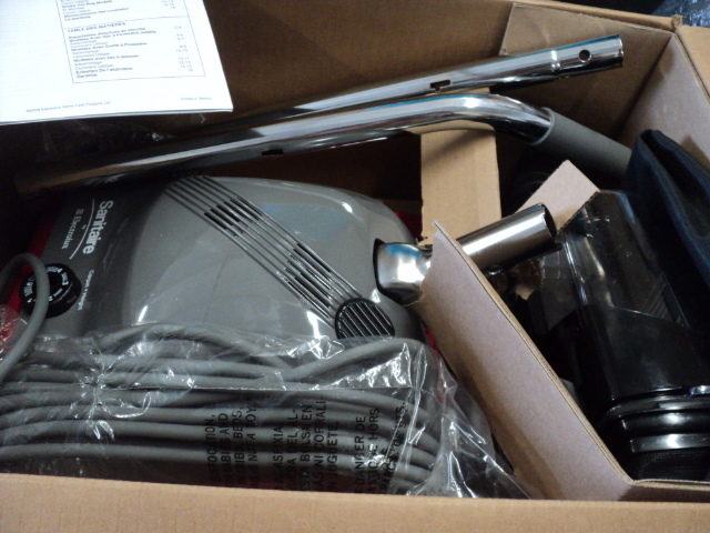 lot 121 image: Sanitaire vacuum cleaner by Electro...