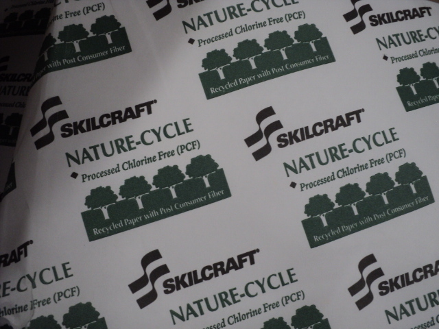 lot 129 image: Skilcraft 5000 sheets of 8.5 x 11 c...