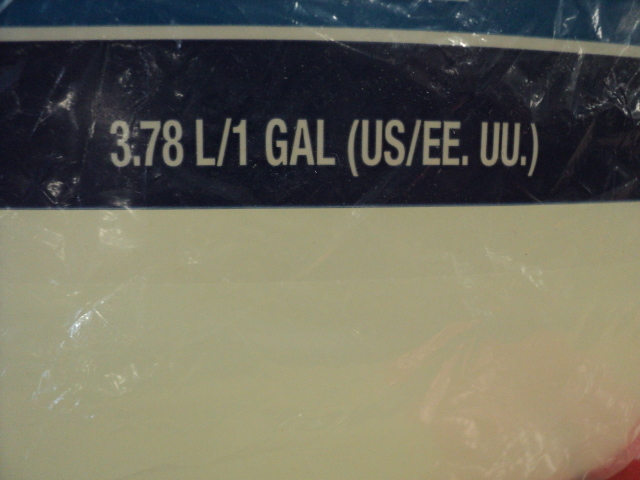 lot 142 image: 2.5 gallons Comet cleaner with blea...
