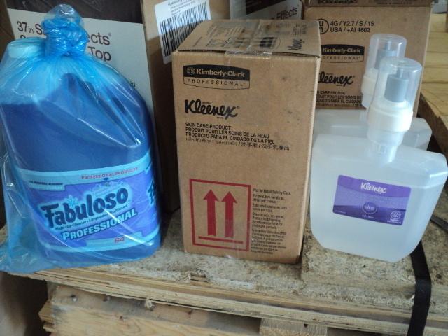 lot 160 image: 4 bottles of Kleenex Ultra Hand san...