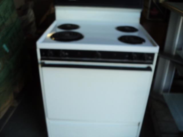 lot 166 image: White-Westinghouse electric stove -...