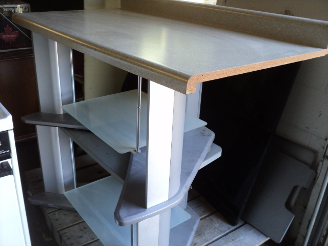 lot 167 image: Shelving, work table - 48 high x 2...