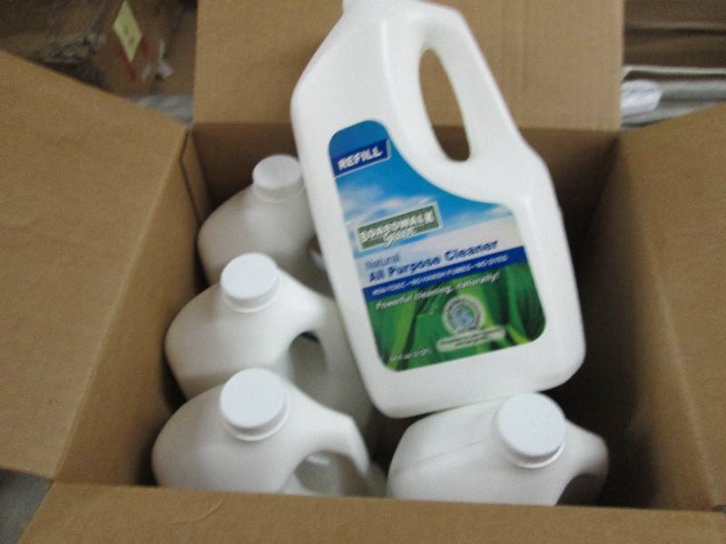 6 - 2 Qt Bottles of Boardwalk Green...