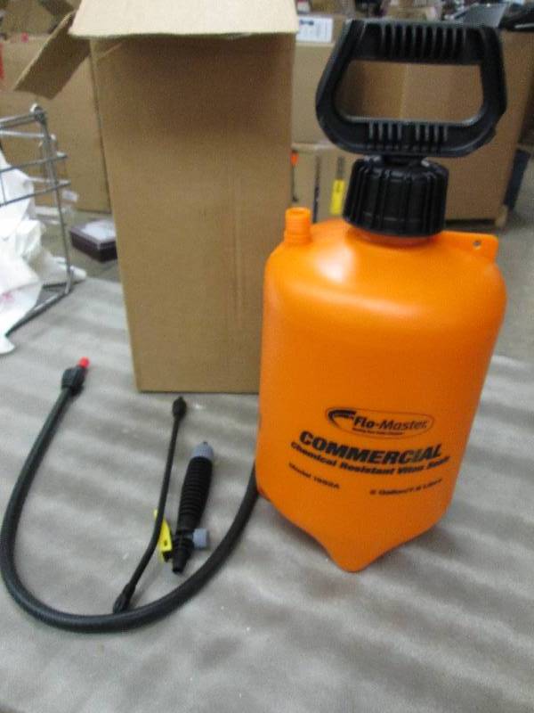 Flo-Master 2 Gallon Commercial Spra...