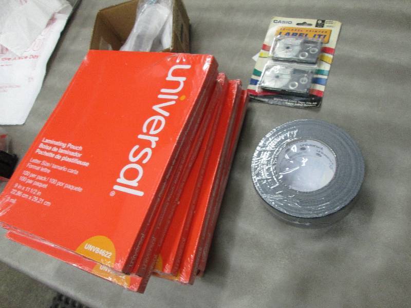 8 Boxes Universal UNV84622 - Clear ...